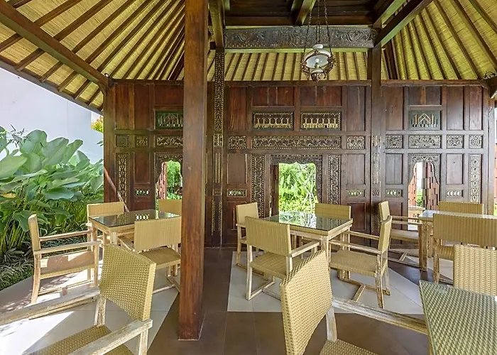 Savvoya Hotel Seminyak Resort 3*